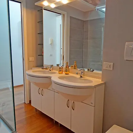 Charme & Luxury - Sosa In The Heart Of Udine